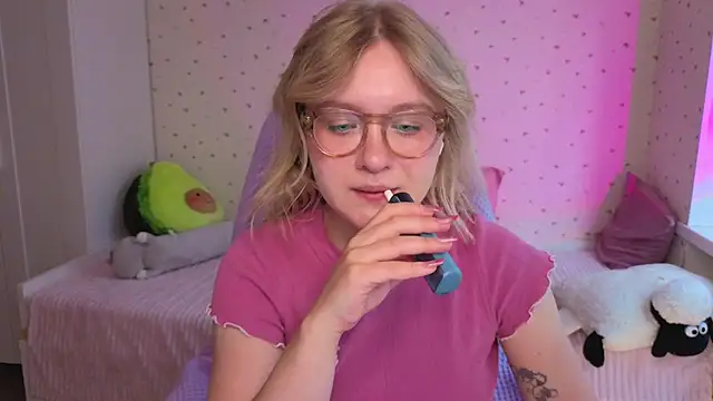 chat on live Leazy Peazy