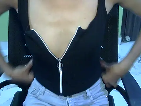 lovelydepika webcam