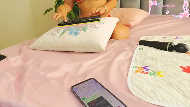 -TurkishLatina- webcam