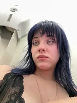 Only_April webcam
