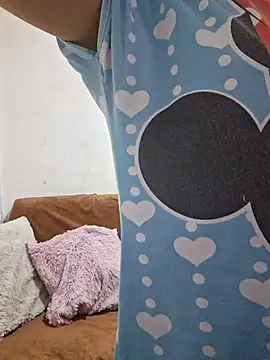 valilurose0427 webcam