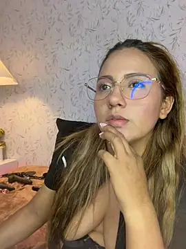 Brenda_Brm webcam