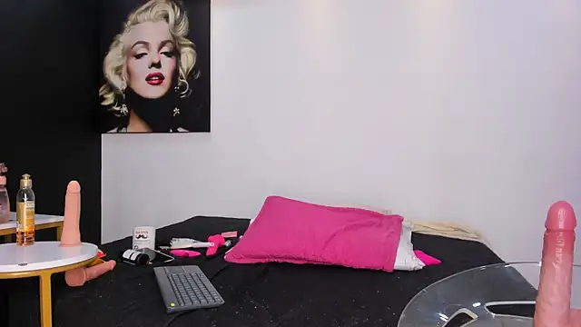 melody_clark_ webcam