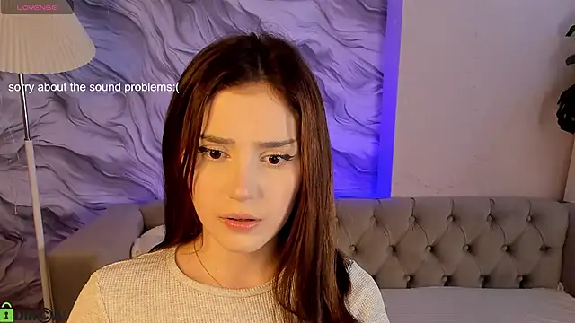 Lonny_Peach webcam