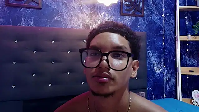 kai_storm77 webcam