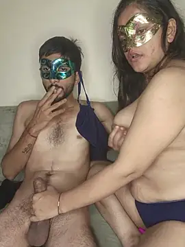 Curvy_Sakhi webcam