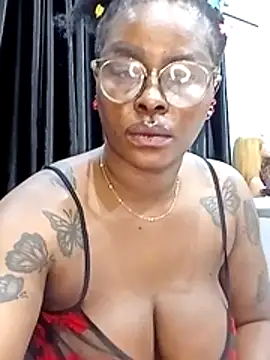pearlsweetgirl webcam