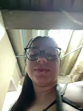 miakhalaf_ webcam