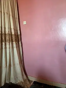 TheaWren webcam