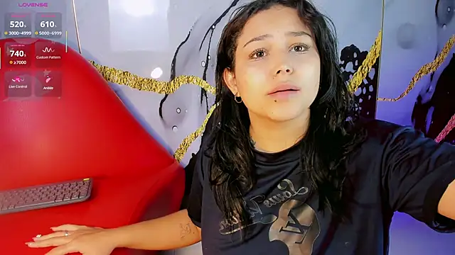 sexyykitty18 webcam