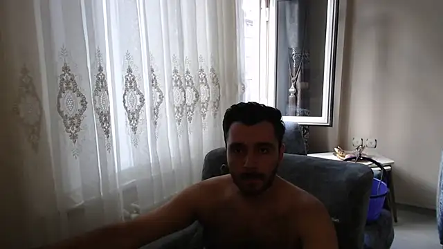 handsomeee04 live cam on StripChat