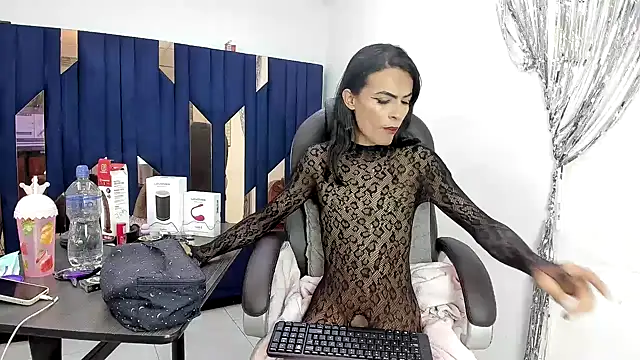 aisha_hotts777 (T young) - show cum+ anal