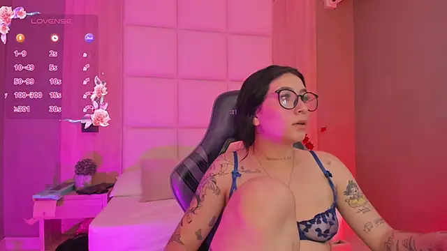 charlottee27_ webcam