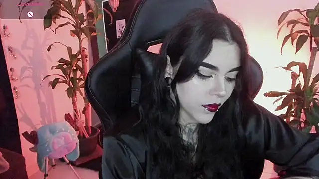 MissCharlottte_18 webcam