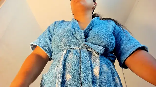 milkqueenboobs webcam