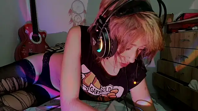 kittenpasive30 webcam