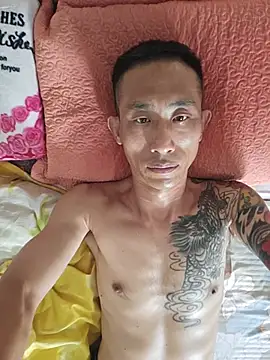 wx369369 (Ask my age) - 赚钱买先锋官