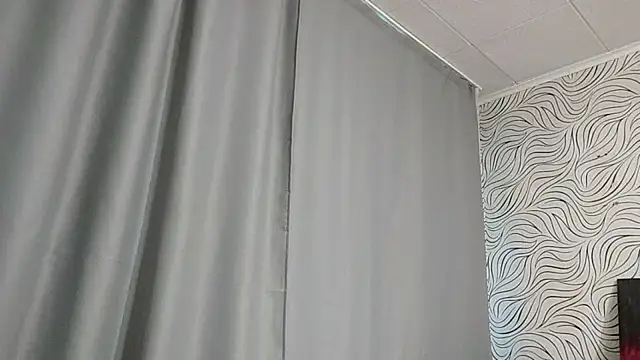 ashtonalls (F teen) - make me play my top for u