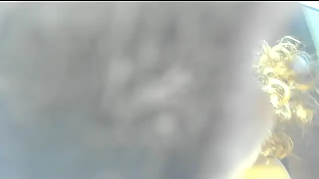 monic_sanders webcam