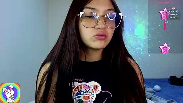 Nina_hot57 webcam