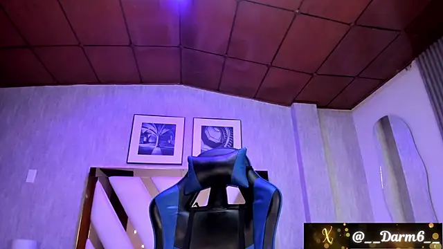 Lia_Simons webcam