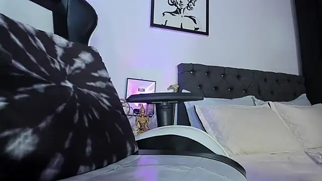AlanNaughty webcam