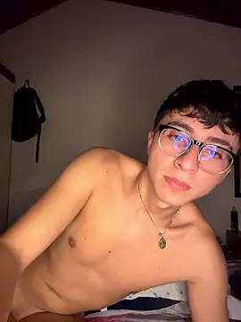 CamiRojas_boy webcam