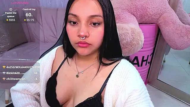 lia_harper_t webcam