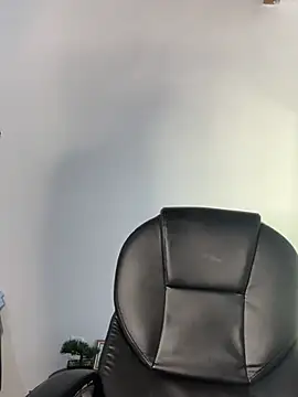 _tommy_7 (M young) - LUSH ON MY BALLS