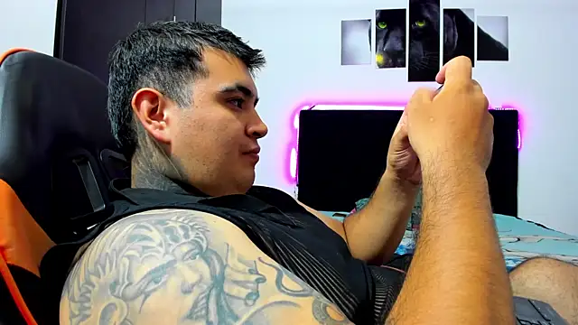 thiago__cp01 live cam on StripChat