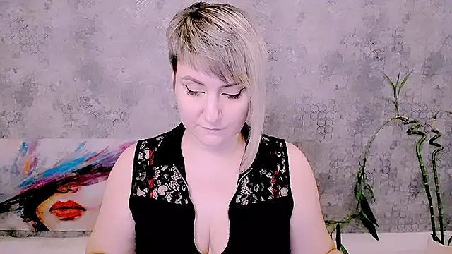 Djullia live cam on StripChat