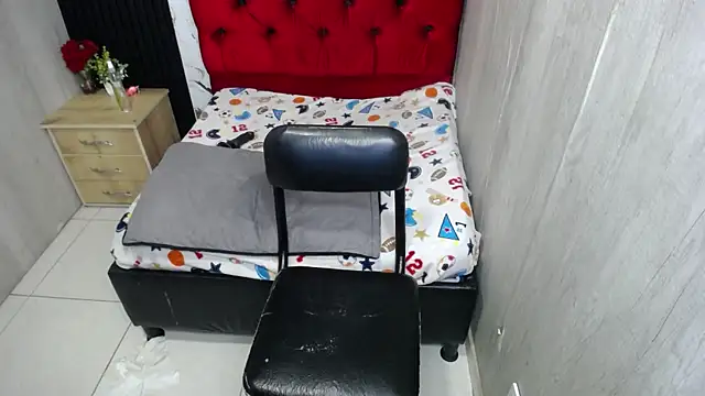 esmeralda__black webcam