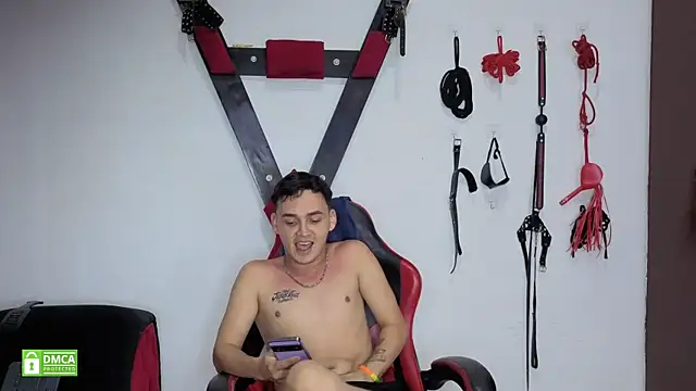BDSMRoom_Latins webcam