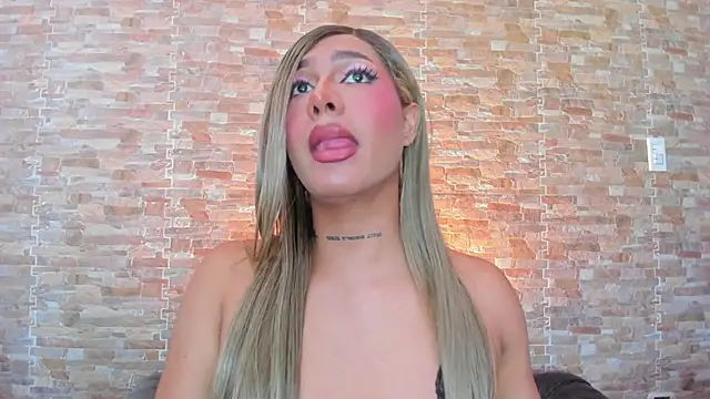 Dreams_Chloe webcam