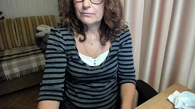 lauraoven webcam
