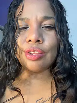 Rashell1_Queen webcam