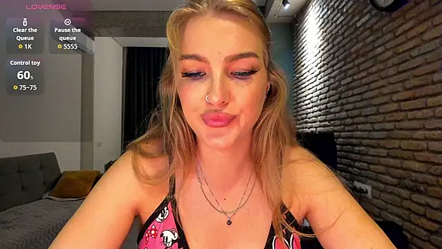 fifteenpoem webcam