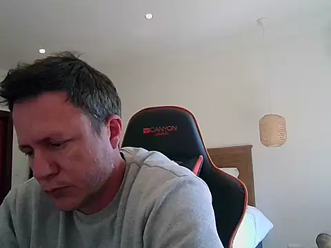 TroyDieselXXX webcam