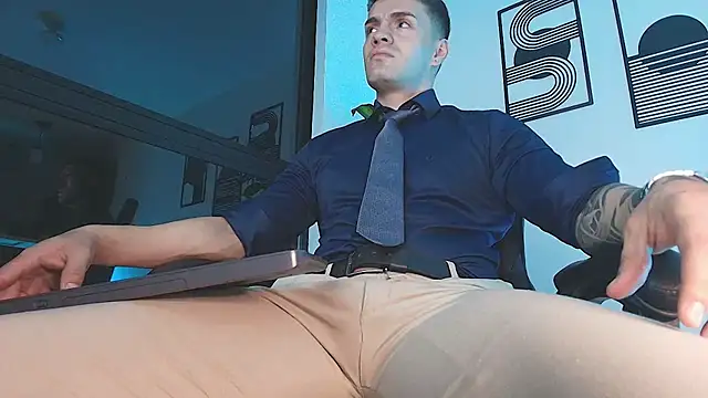 ALPHA_DOMINUS_ webcam