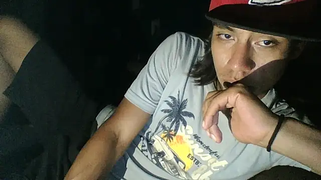 AlexAlejandro13 webcam