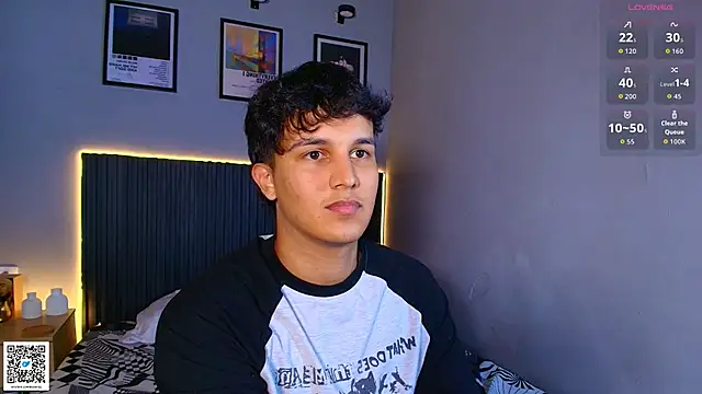 Leo_Savage_ webcam