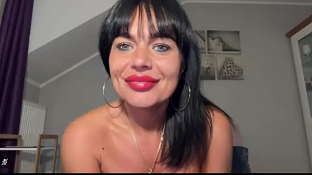 JennyFantasy live cam on StripChat