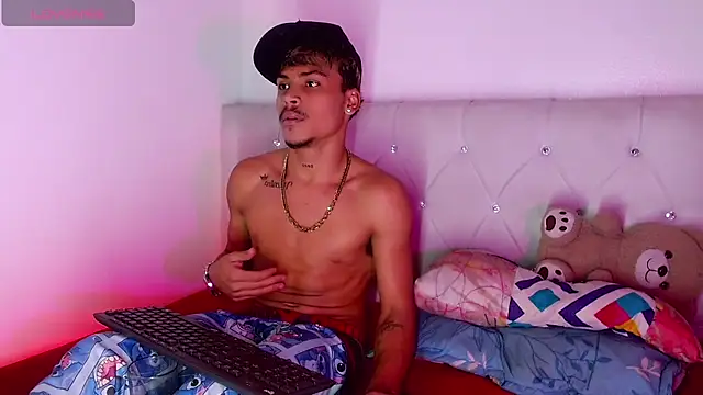 Angel_foxc13 webcam