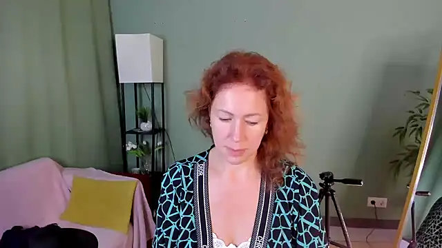 LeticiaRomano live cam on