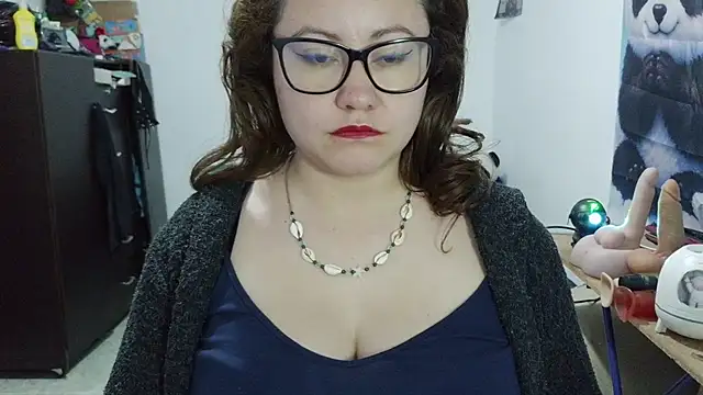 curly_greeneyed (F young) - Get Naked!!!