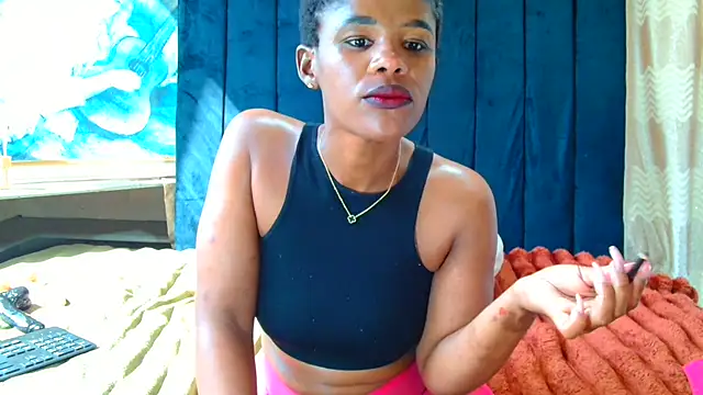 caramelcandyxx (F young) - dildo ride