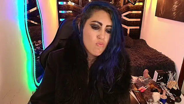 scarleth_blue webcam