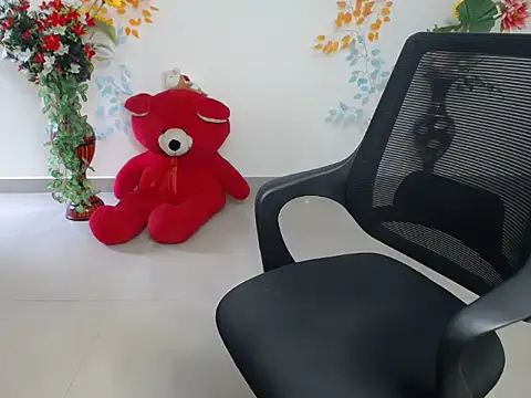 sweety_gaur webcam