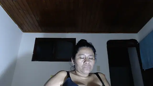 adrixxx38 webcam