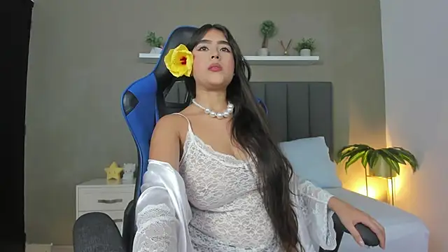 dulce_victoriaa_ live cam on StripChat